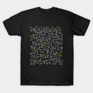 Halloween Black cats and moon T-Shirt